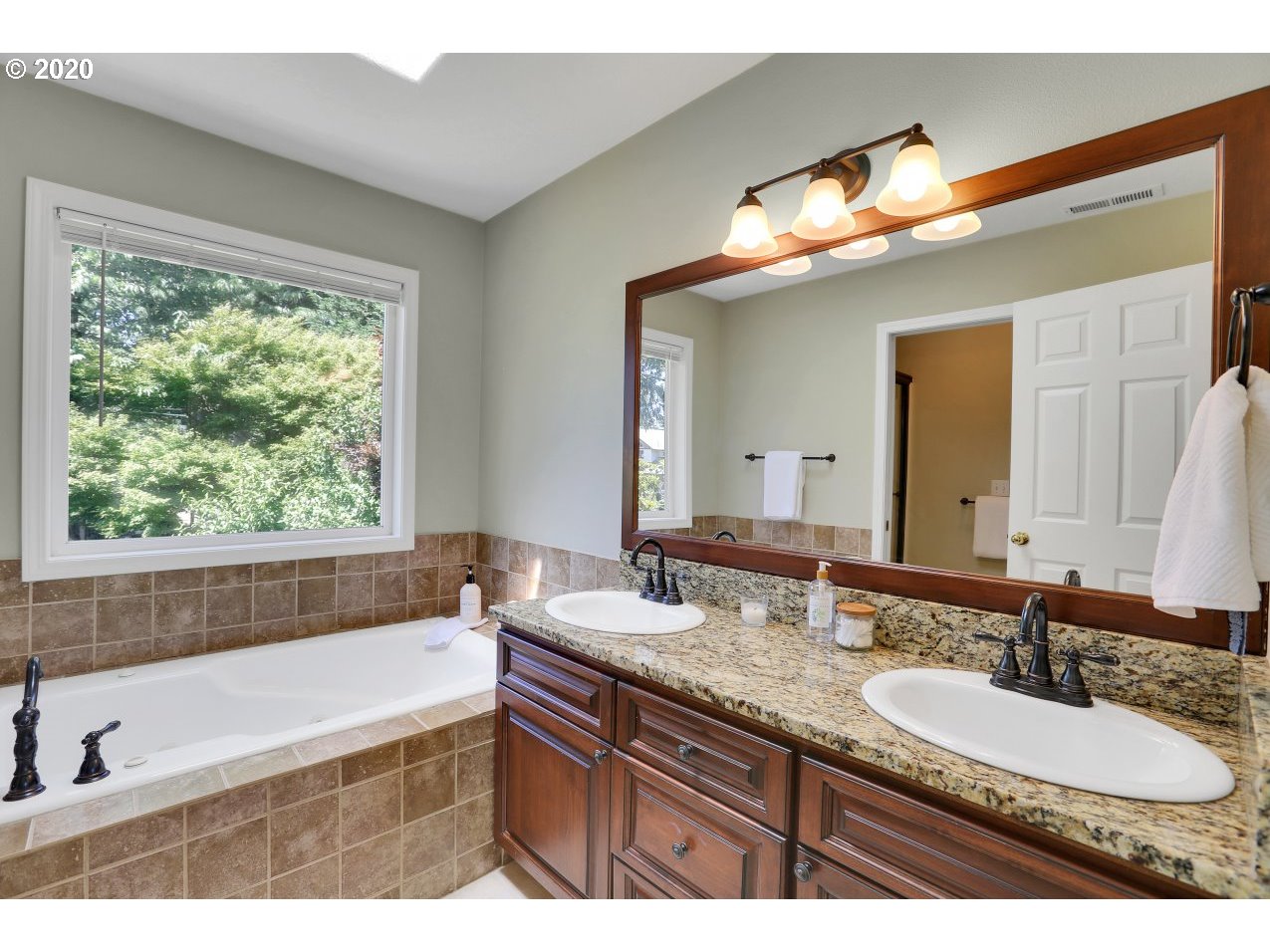 23933 Southwest Scott Ridge Terrace Sherwood, OR 97140 - Photo 19 of 24 Gallery Image 19