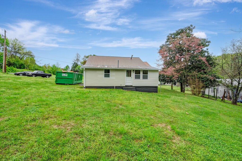 183 Earl Ezell Road Spring City, TN 37381 - Photo 25 of 30 a aerial view of a house with a big yard