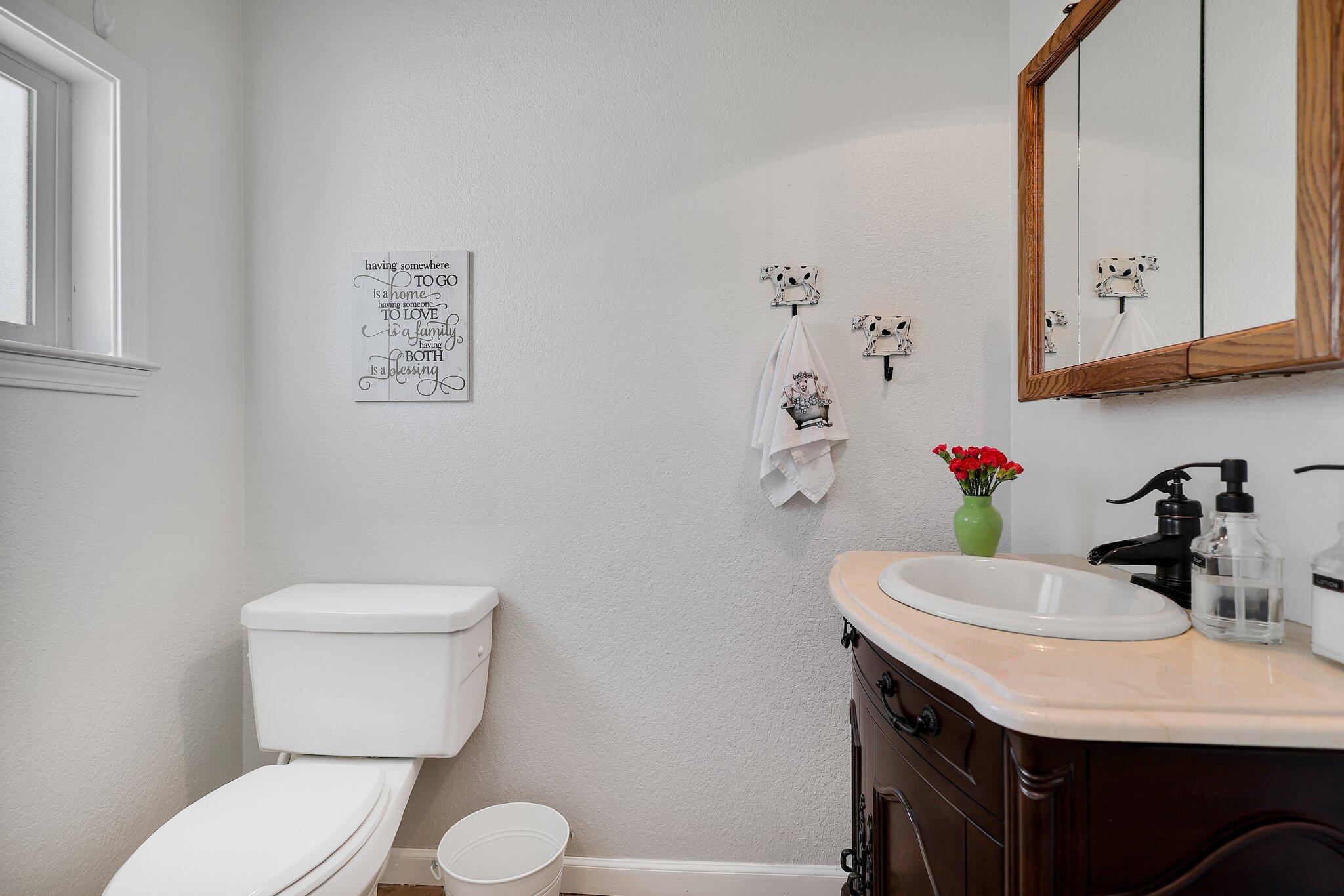 10077 Rd Runner Way Redding, CA 96003 - Photo 17 of 34 21-web-or-mls-LZ0A0191