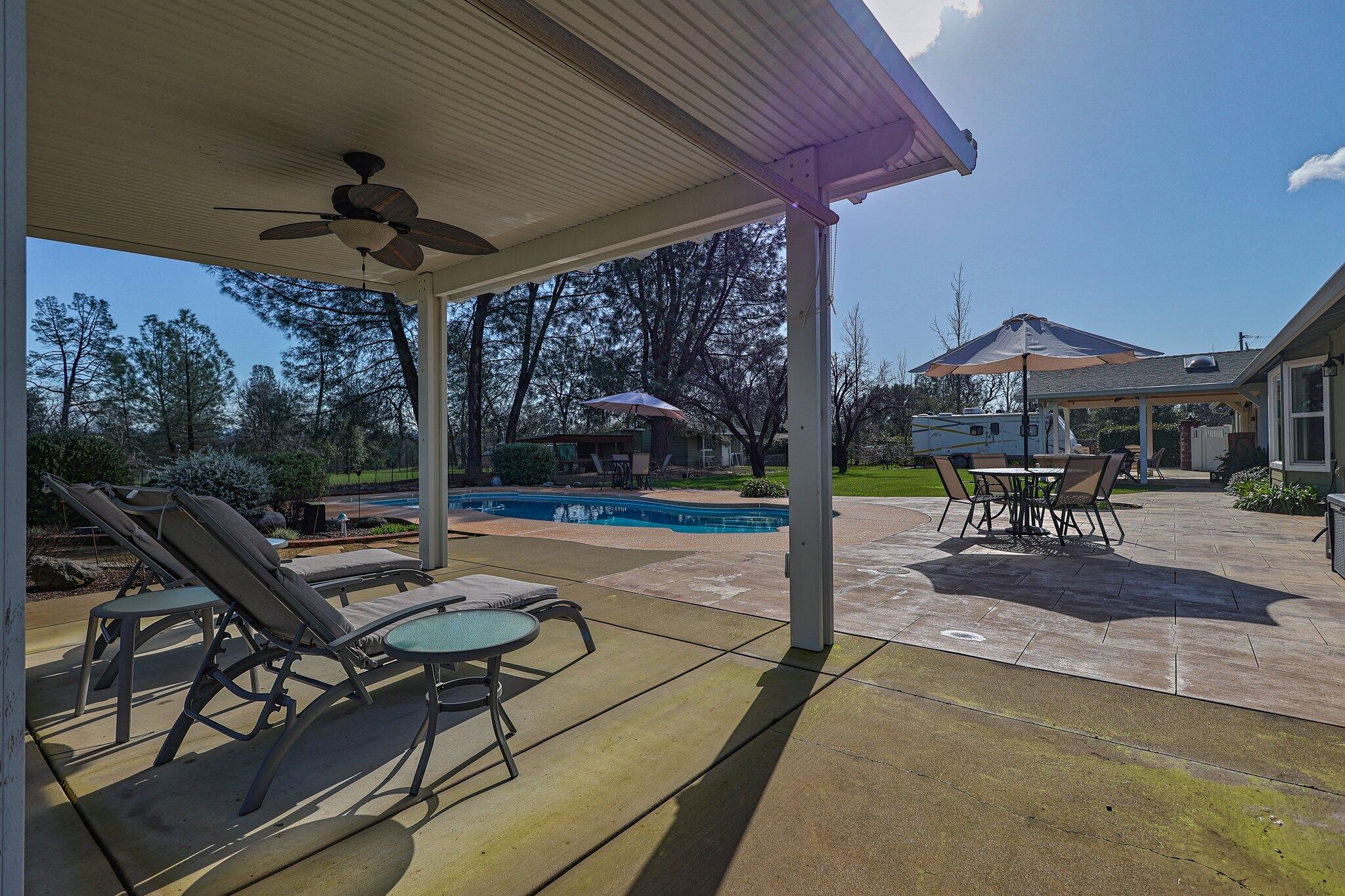 10077 Rd Runner Way Redding, CA 96003 - Photo 25 of 34 31-web-or-mls-LZ0A0250