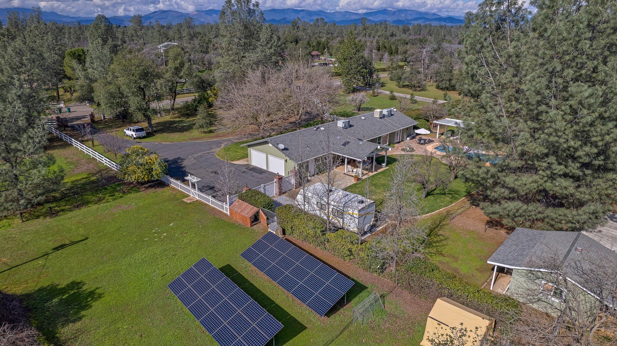 10077 Rd Runner Way Redding, CA 96003 - Photo 30 of 34 51-web-or-mls-DJI_0047