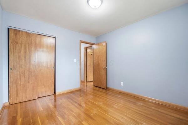 5320 Hazelwood Road Columbus, OH 43229 - Photo 23 of 46 018_x5T7
