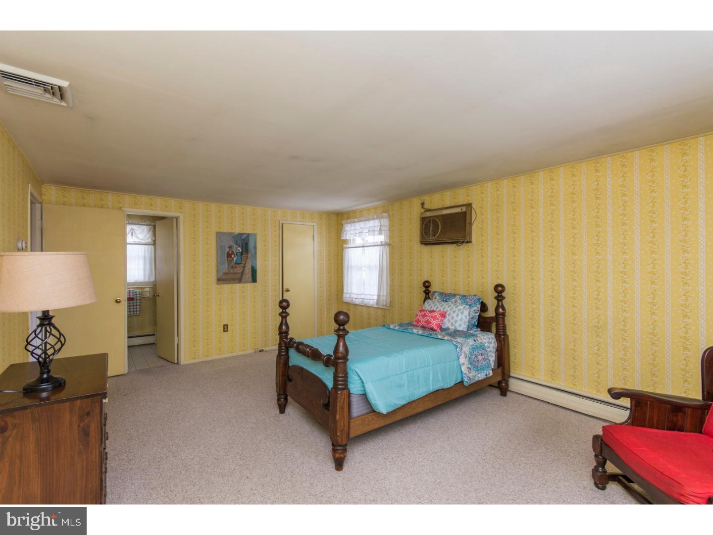 126 Terrace Road Levittown, PA 19056 - Photo 14 of 22