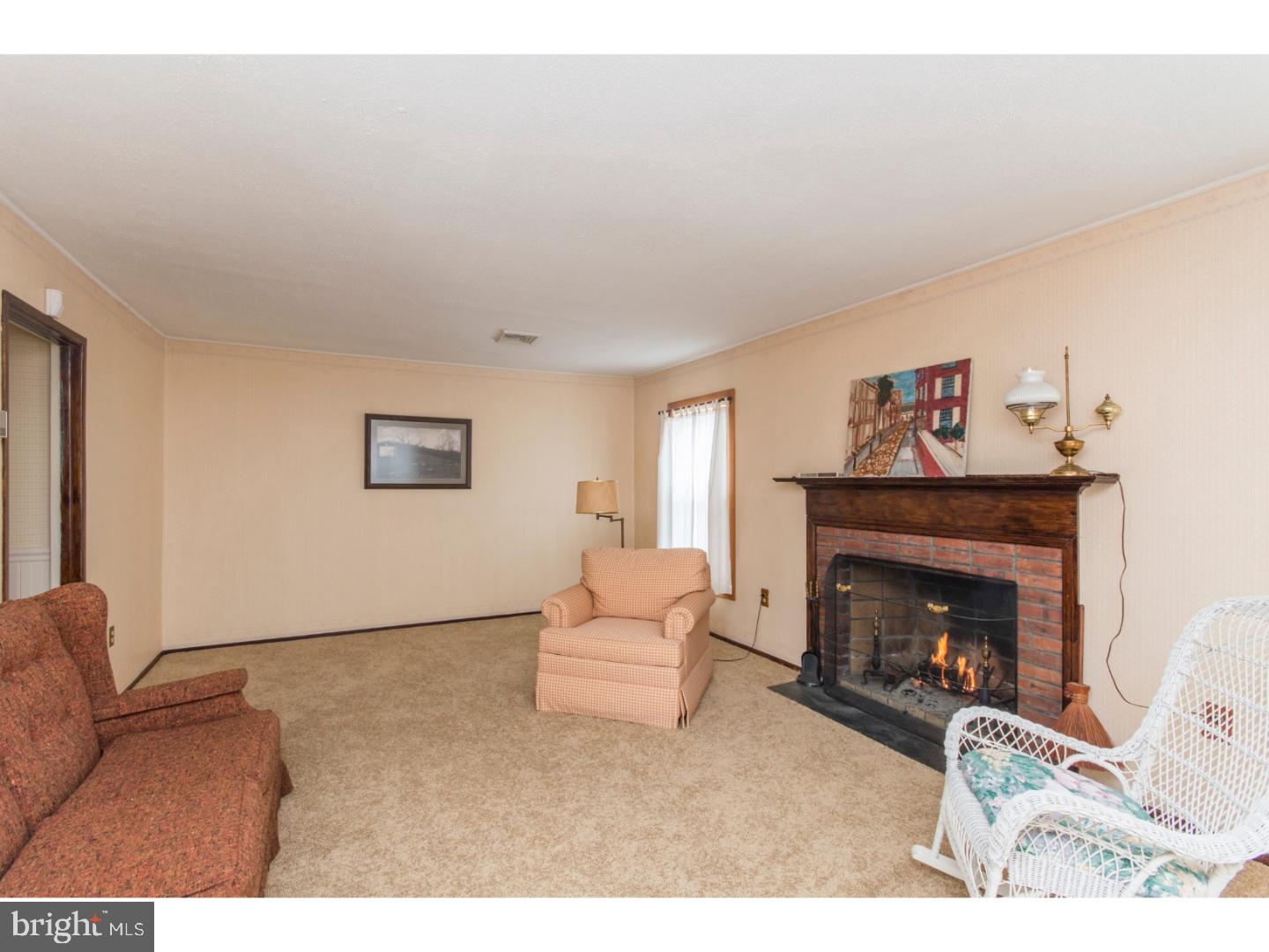 126 Terrace Road Levittown, PA 19056 - Photo 10 of 22
