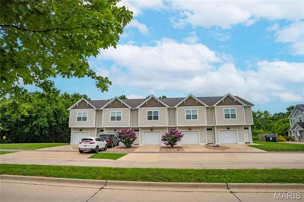 $1,080,000 | 2020 Walden Boulevard, Cape Girardeau, MO 63701