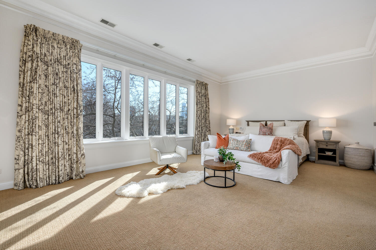 1833 North Howe Street Chicago, IL 60614 - Photo 19 of 41 a bed sitting in a spacious bedroom next to a window