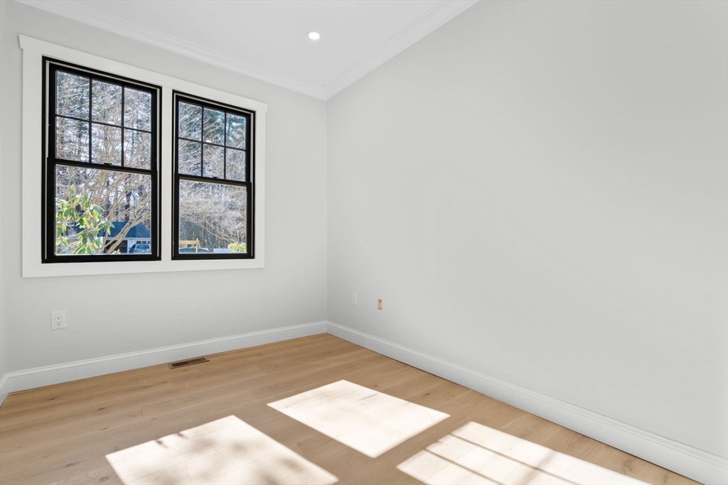 16 Davelin Road Wayland, MA 01778 - Photo 13 of 40 Gallery Image 13