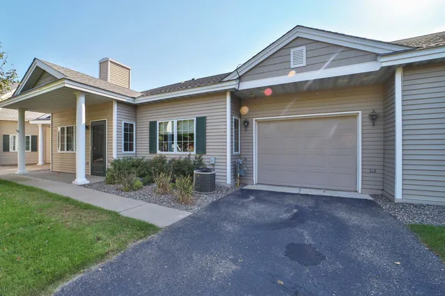 $197,600 | 36306 Pine Bay Circle, Unit 104, Crosslake, MN 56442