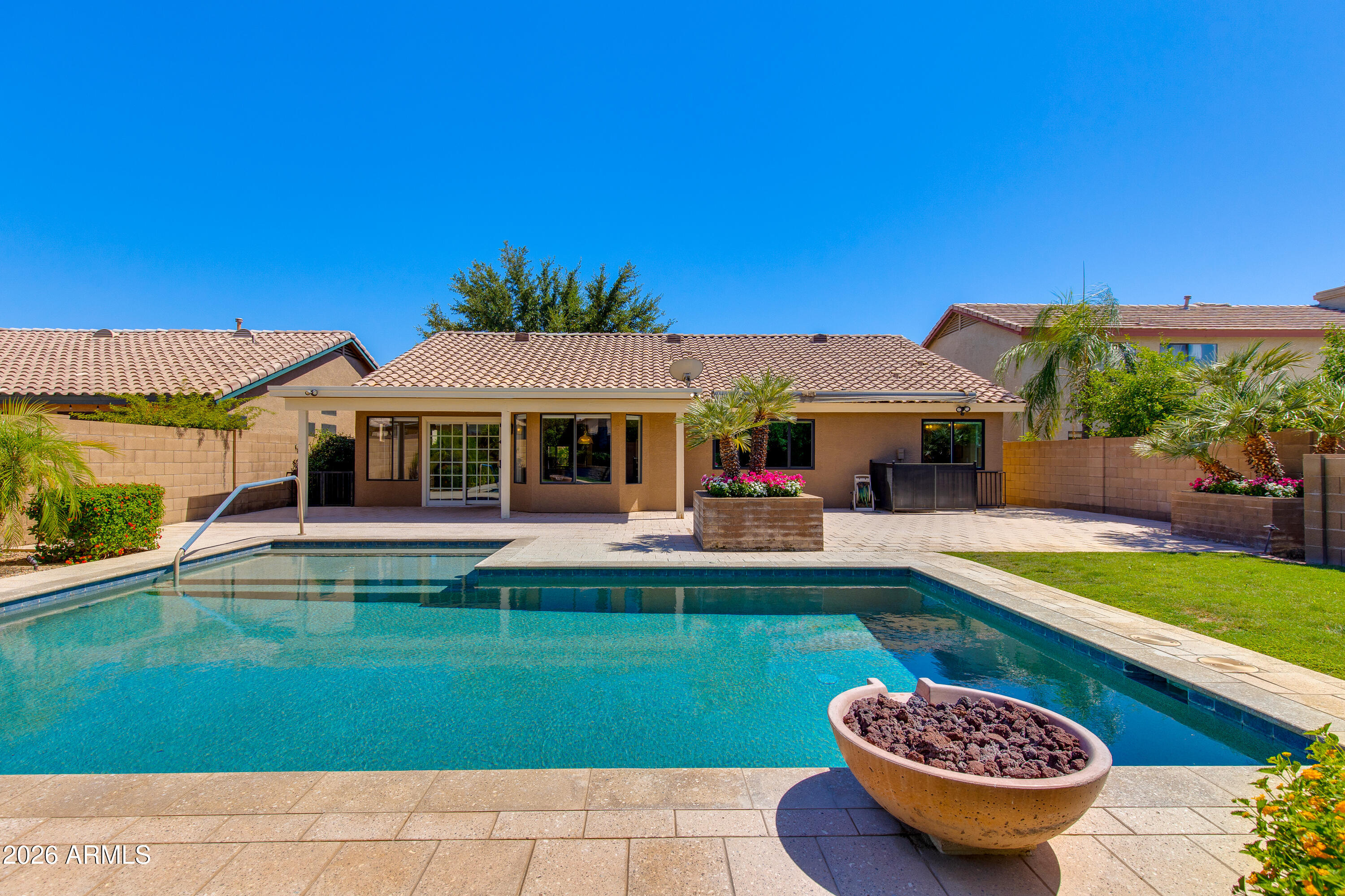 4340 East Danbury Road Phoenix, AZ 85032 - Photo 15 of 18
