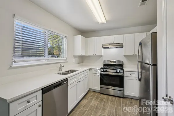 $2,500 | 7030 Huntsmaster Drive, Charlotte, NC 28277