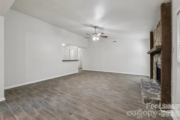 $2,500 | 7030 Huntsmaster Drive, Charlotte, NC 28277