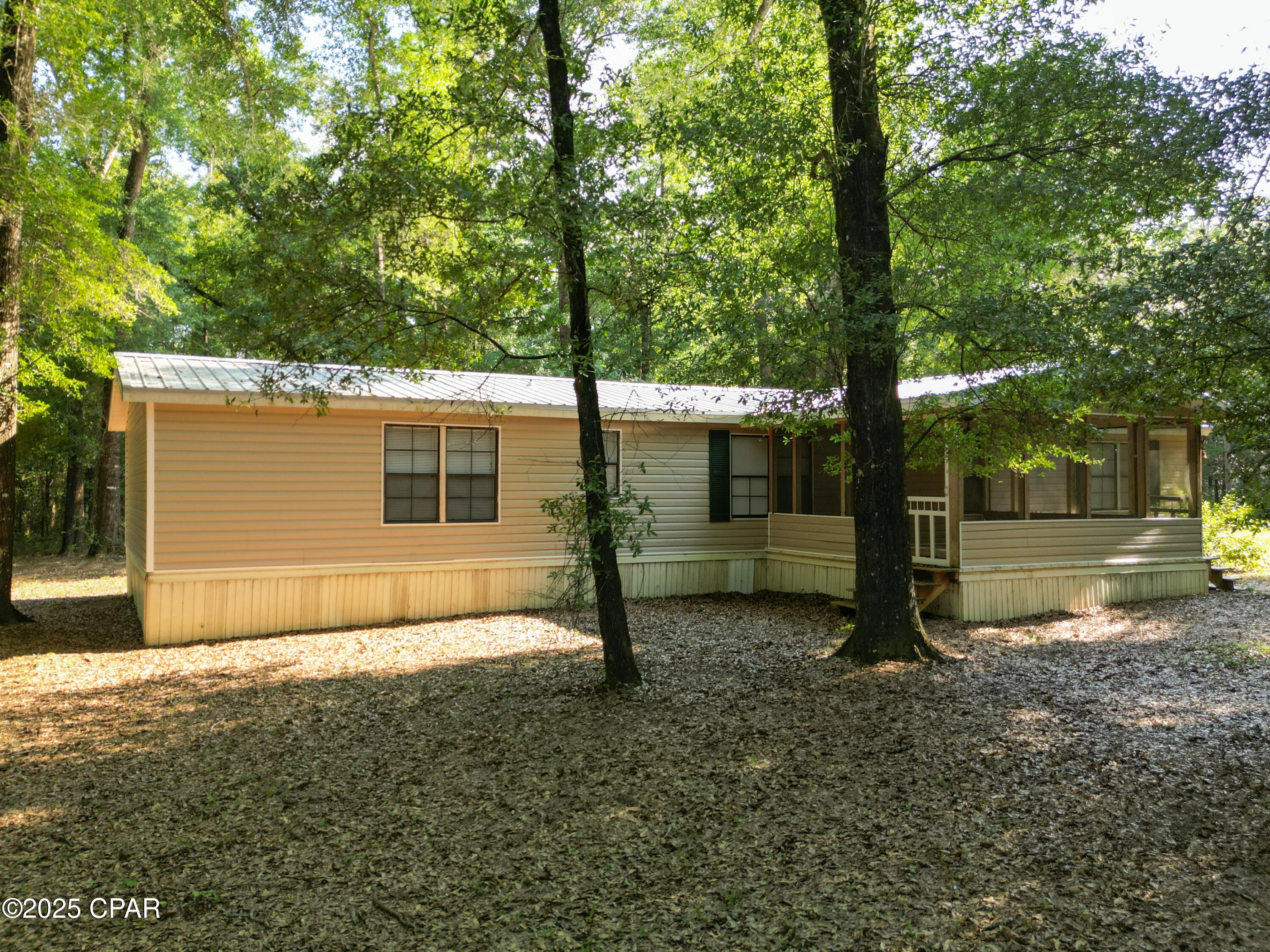 1509 Southern Way Chipley, FL 32428 - Photo 2 of 56