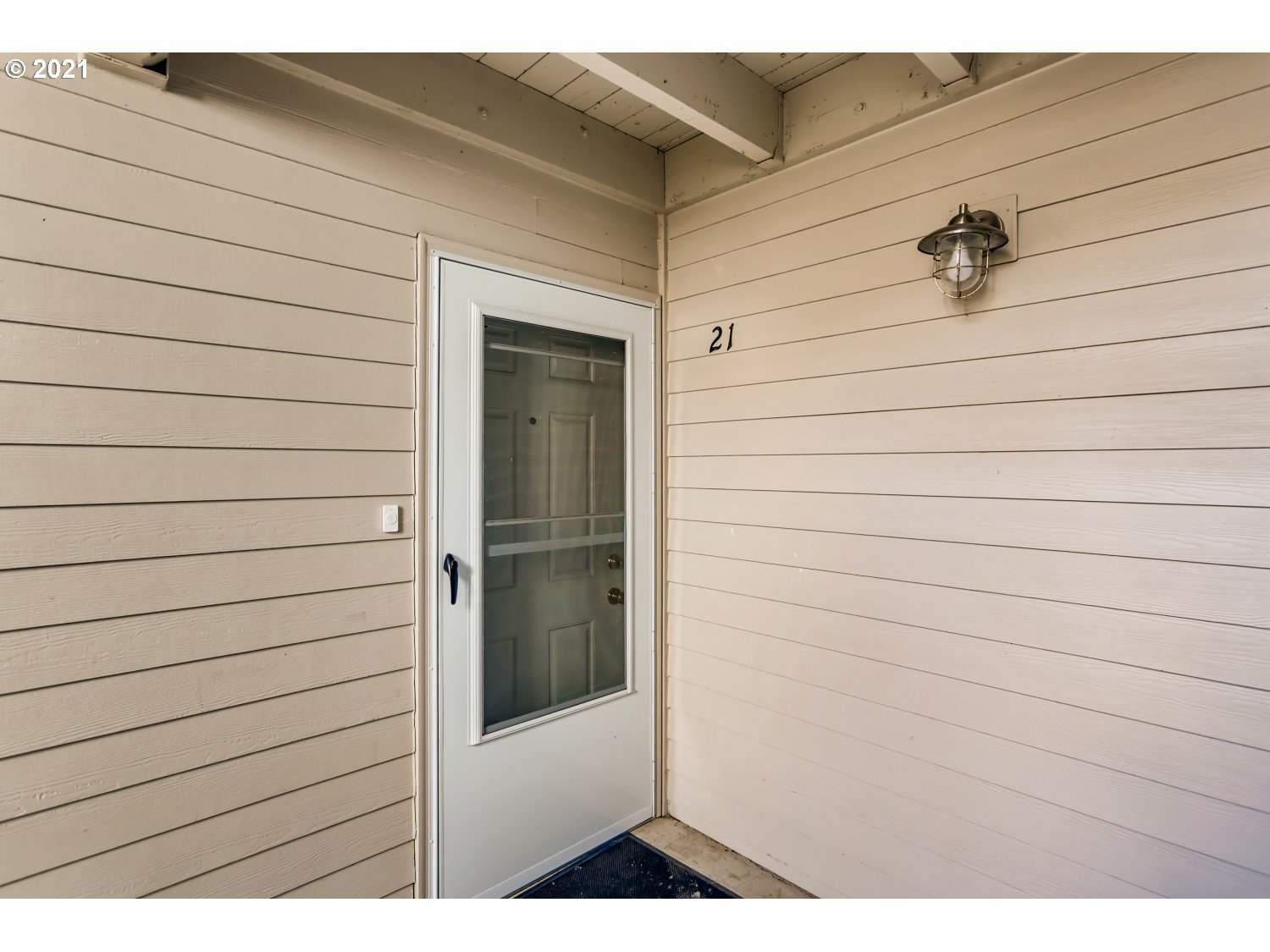 10640 Southwest Davies Road, Unit 21 Beaverton, OR 97008 - Photo 2 of 28 Gallery Image 2