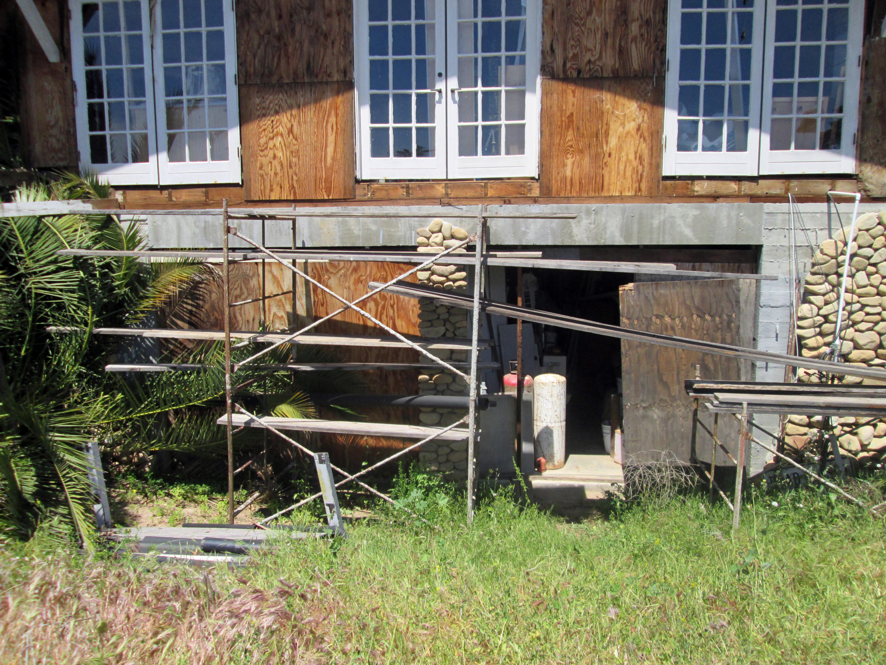 1144 Alston Road Santa Barbara, CA 93108 - Photo 15 of 15 1144 Alston structure