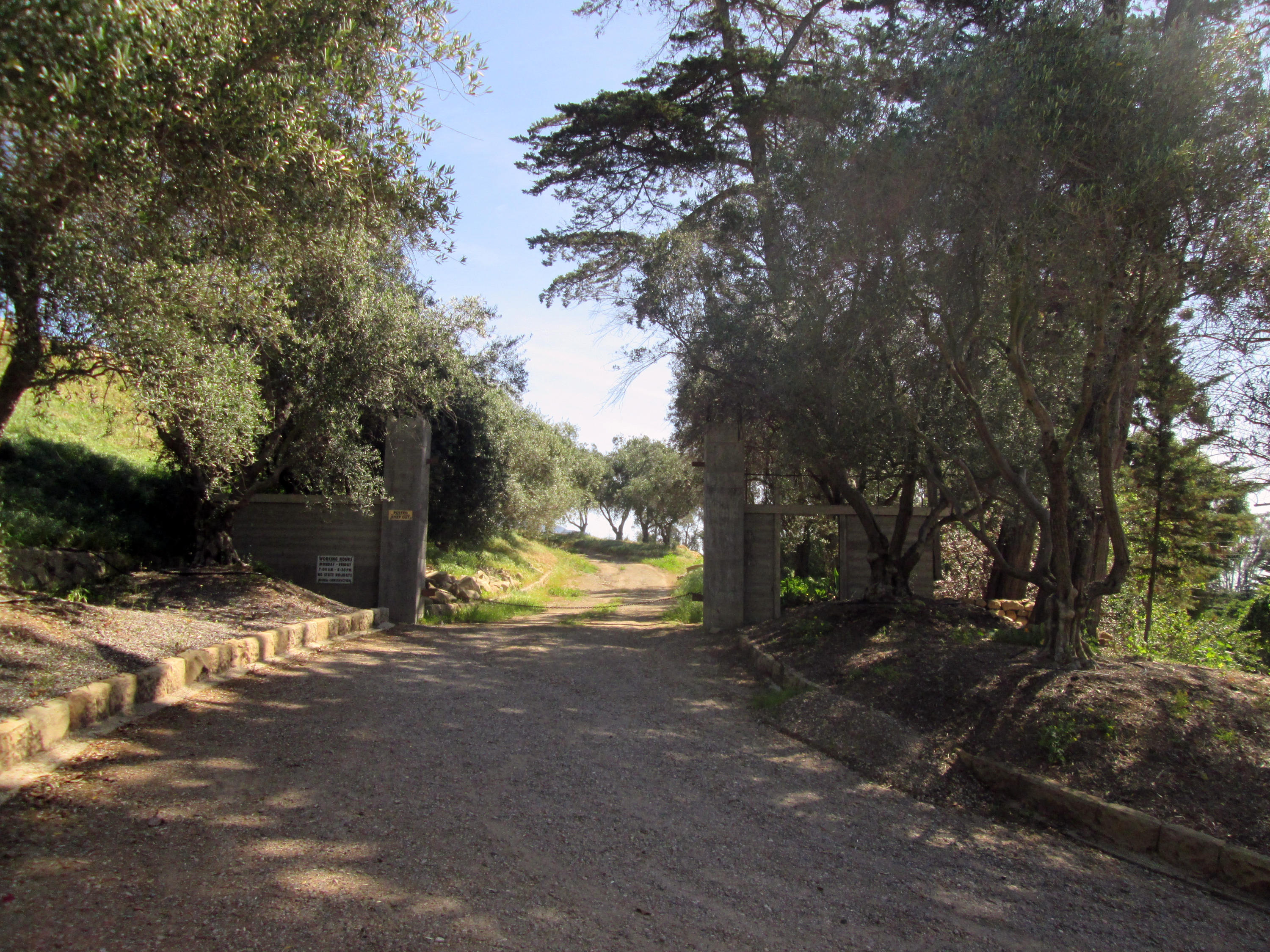1144 Alston Road Santa Barbara, CA 93108 - Photo 2 of 15 1144 Alston entry