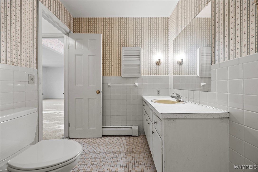 7 Woodbrook Drive, Unit 3 East Aurora, NY 14052 - Photo 16 of 27