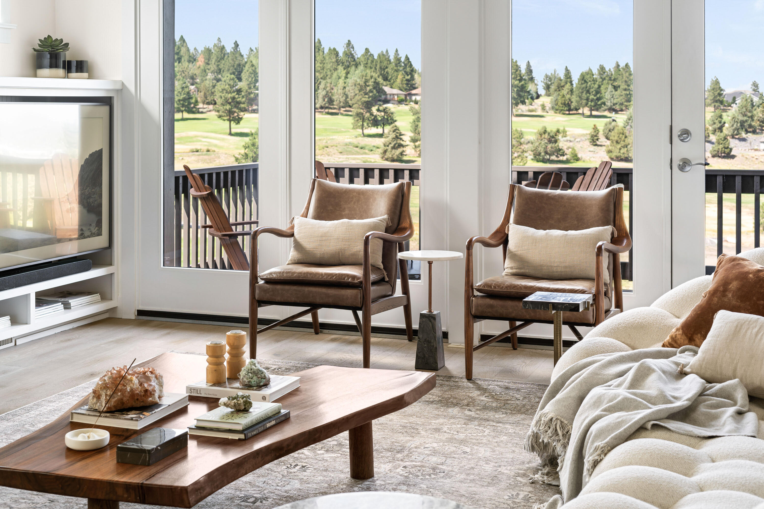 2608 Northwest Compass Corner Loop Bend, OR 97703 - Photo 12 of 56 77-Living Room