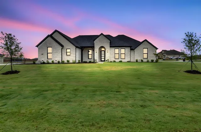 $559,990 | 1610 Blackfoot Parkway, Waxahachie, TX 75165
