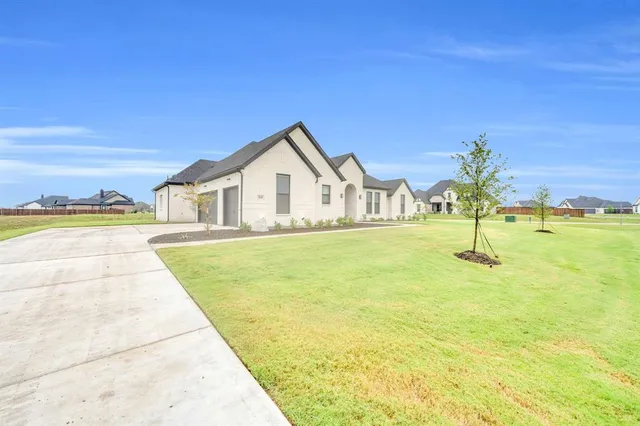 $559,990 | 1610 Blackfoot Parkway, Waxahachie, TX 75165
