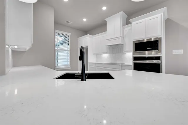 $559,990 | 1610 Blackfoot Parkway, Waxahachie, TX 75165