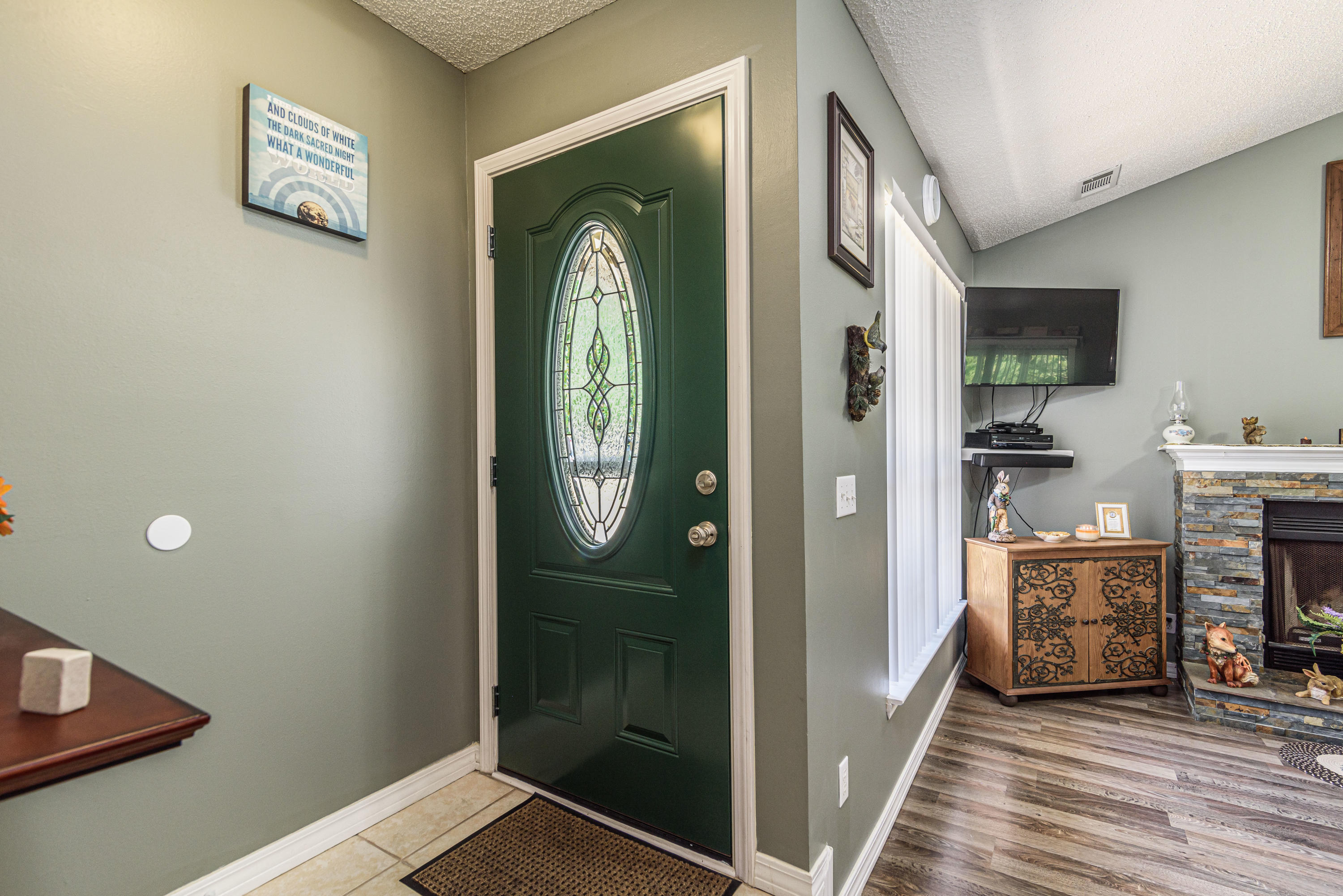46 Abbey Road Crestview, FL 32539 - Photo 3 of 44 Gallery Image 3