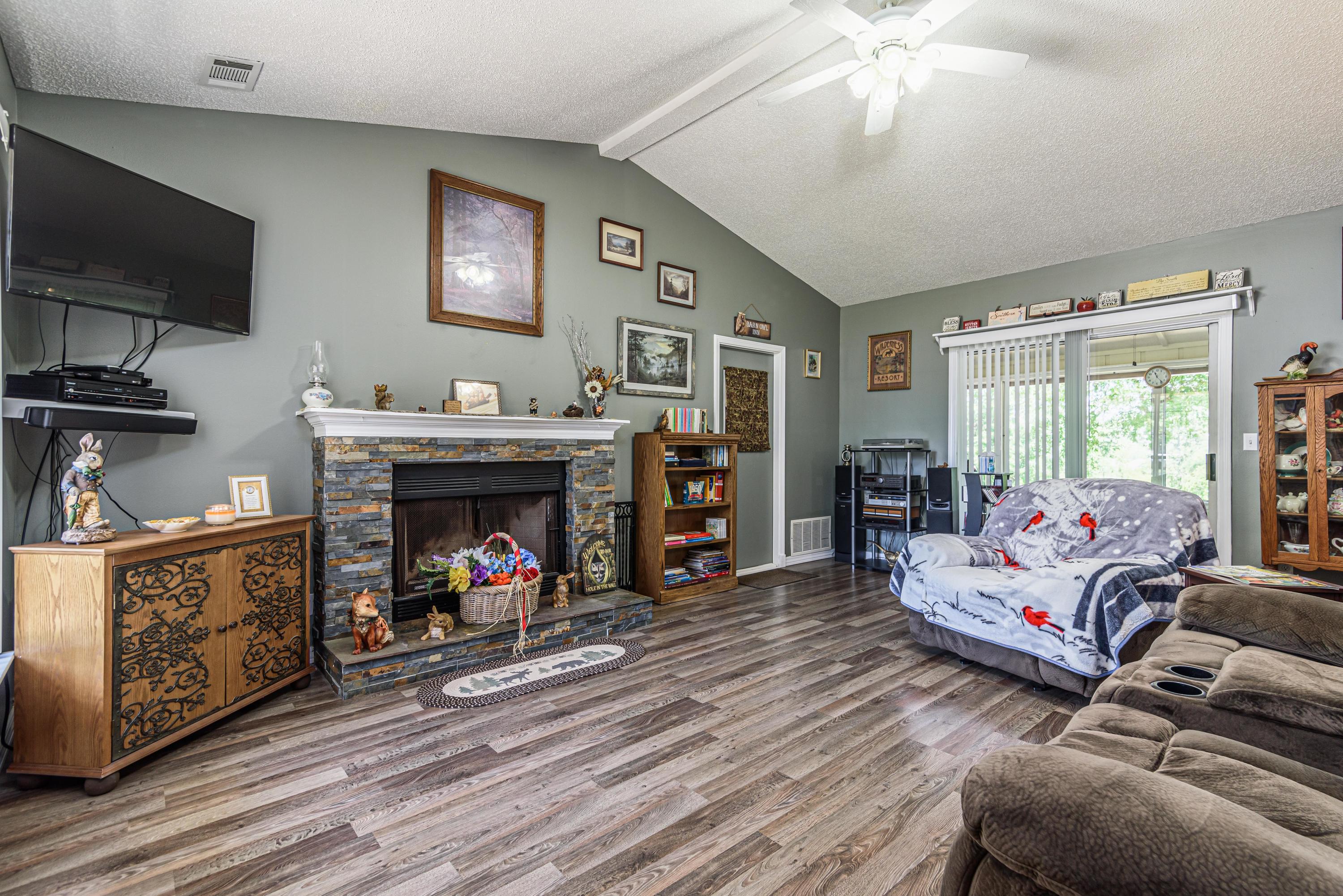 46 Abbey Road Crestview, FL 32539 - Photo 4 of 44 Gallery Image 4
