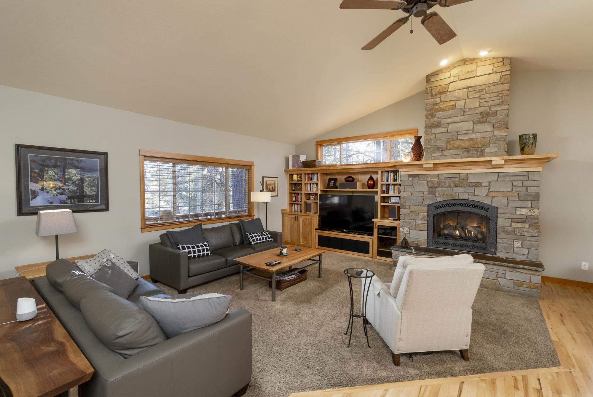 60769 Currant Way Bend, OR 97702 - Photo 4 of 32 batch_08