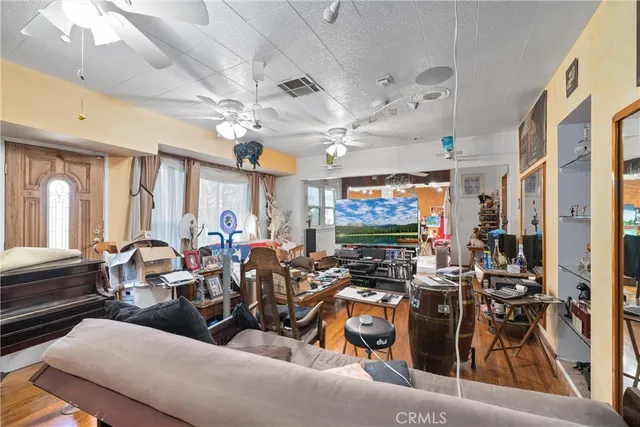 $1,199,000 | 11170 Burbank Boulevard, North Hollywood, CA 91601