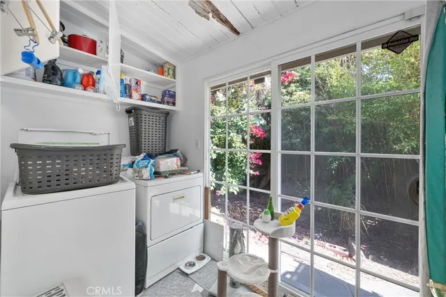 $1,199,000 | 11170 Burbank Boulevard, North Hollywood, CA 91601