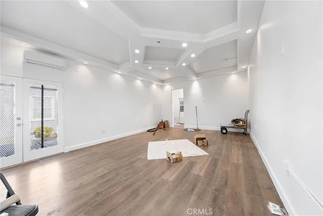 $1,199,000 | 11170 Burbank Boulevard, North Hollywood, CA 91601