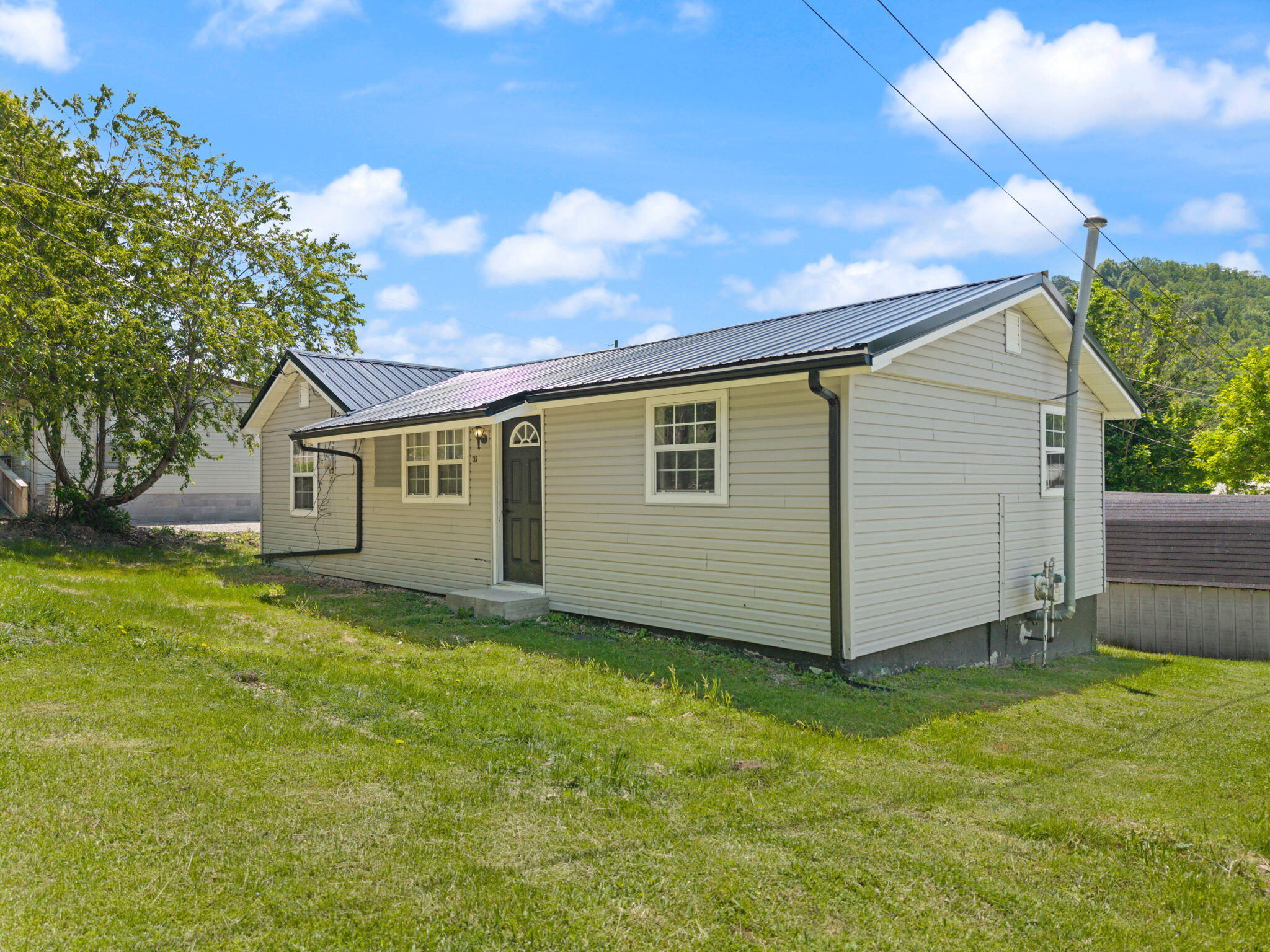 131 Barber Road Clearfield, KY 40313 - Photo 32 of 46 32-web-or-mls-DJI_20260513130051_0021_D