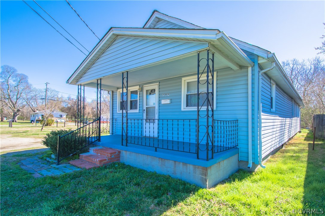 209 Rip Rap Road Hampton, VA 23669 - Photo 1 of 32 Gallery Image 1