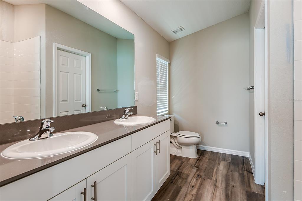 15249 Maude Lndg Loop Wimauma, FL 33598 - Photo 11 of 18