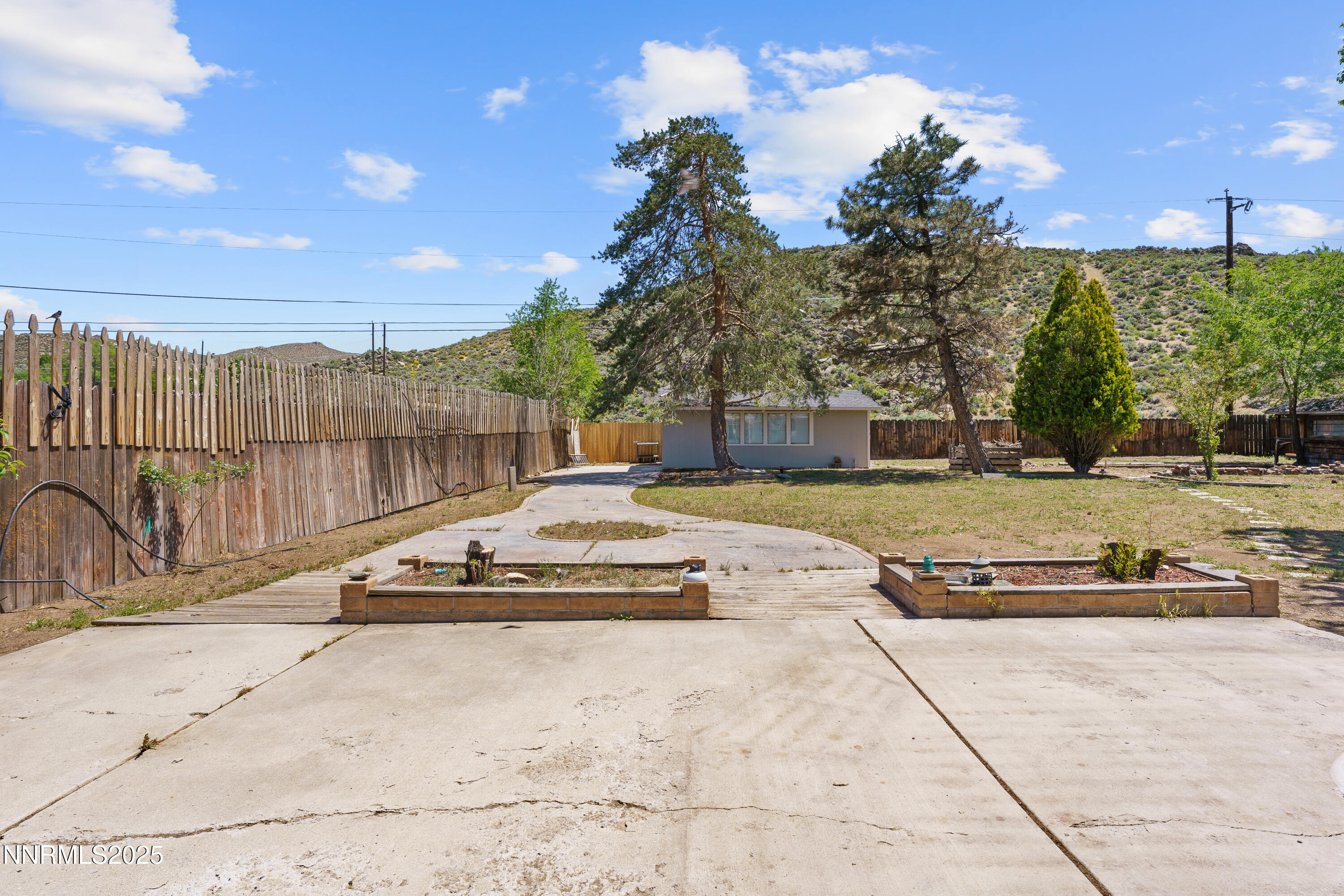 9240 Fremont Way Reno, NV 89506 - Photo 24 of 39 25-9240 Fremont Way Reno NV 89506 ext-4