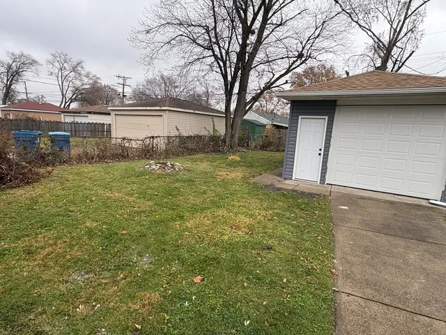 $164,500 | 12613 Bishop Street, Riverdale, IL 60827