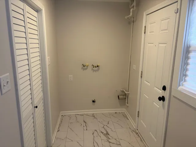 $164,500 | 12613 Bishop Street, Riverdale, IL 60827