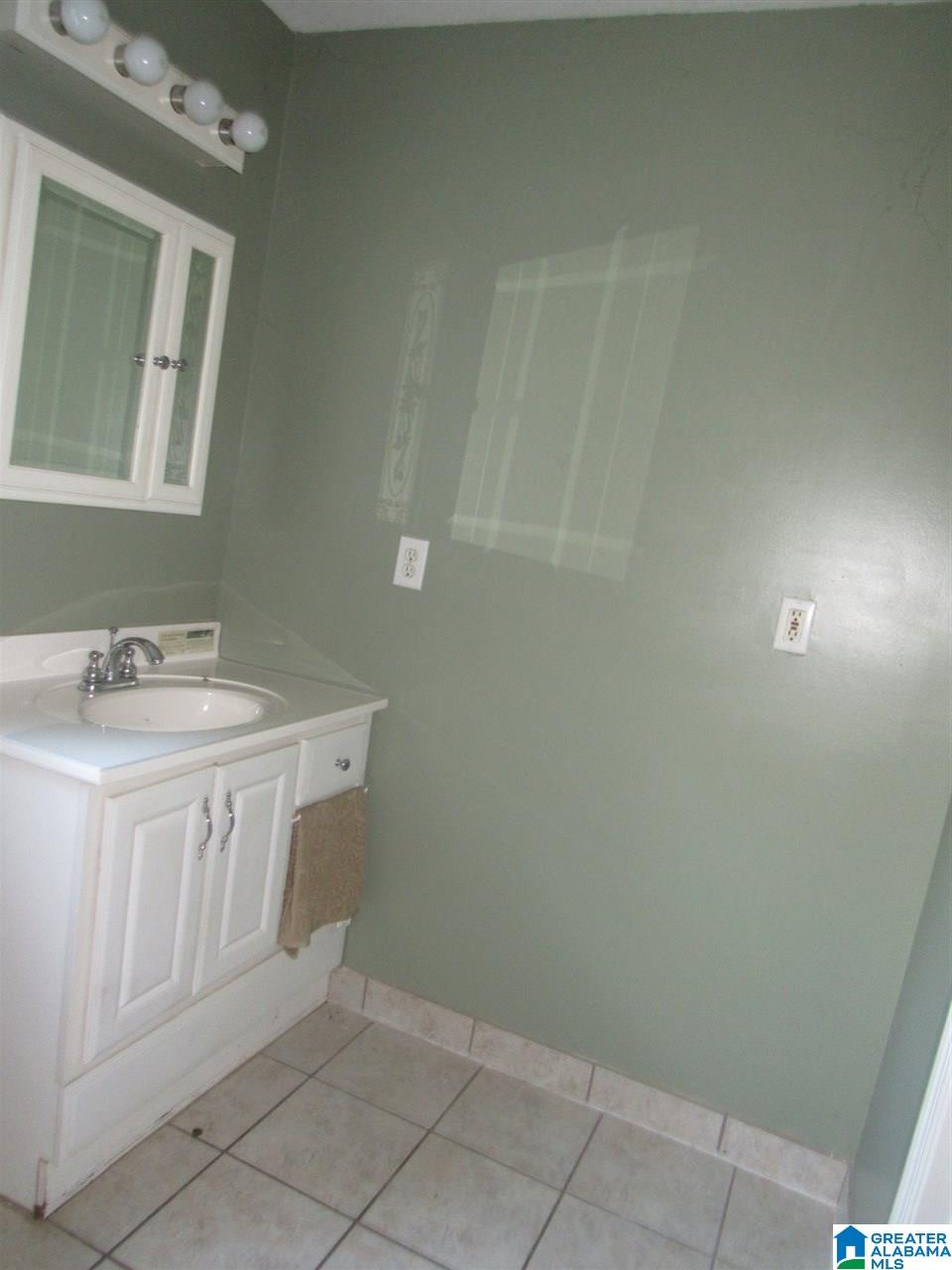 1907 Reed Road Northeast Birmingham, AL 35215 - Photo 22 of 25