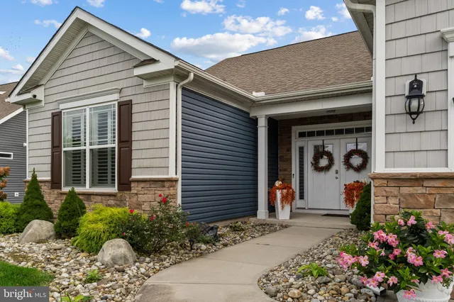 $575,000 | 15376 Crape Myrtle Road, Milton, DE 19968