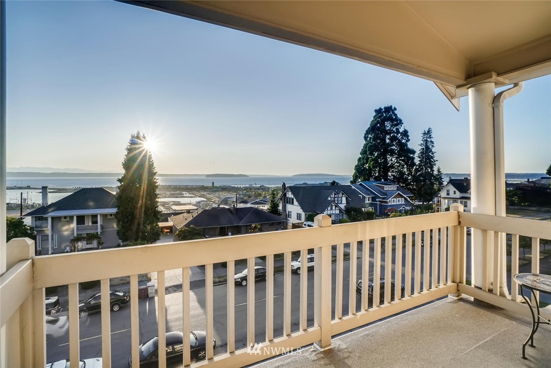 2219 Rucker Avenue, Unit 302 Everett, WA 98201 - Photo 22 of 23 Gallery Image 22