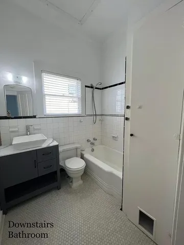 $1,750 | 1105 Market Street, Galveston, TX 77550