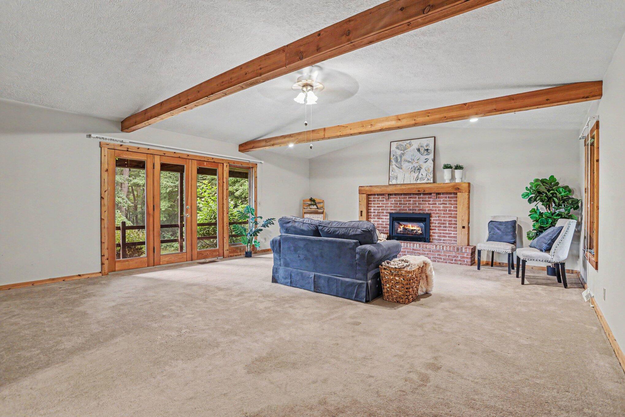 1176 Hamilton Road Battle Creek, MI 49017 - Photo 6 of 35 gathering room
