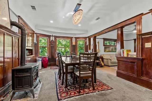 a view of a livingroom with furniture window and outside view