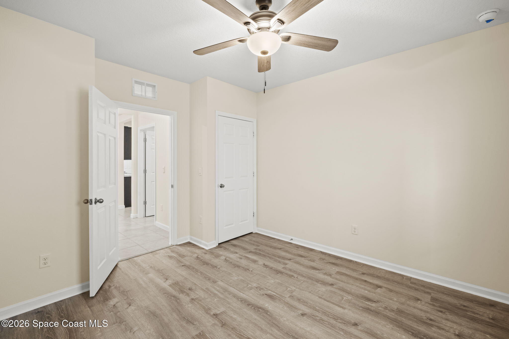 4412 Talbot Boulevard Cocoa, FL 32926 - Photo 24 of 32 a view of a livingroom with a chandelier fan