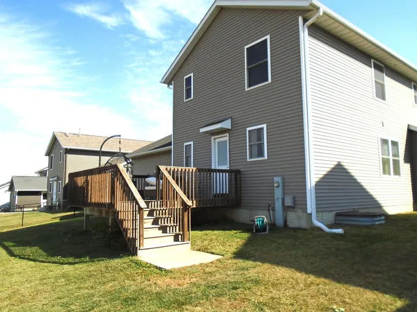 $320,000 | 119 14th Avenue, De Witt, IA 52742