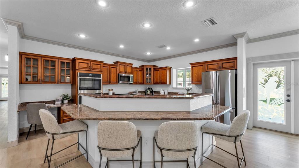 4141 Kathleen Road Lakeland, FL 33810 - Photo 14 of 97