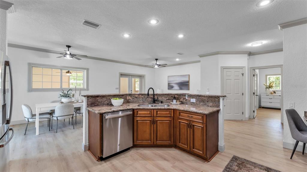 4141 Kathleen Road Lakeland, FL 33810 - Photo 19 of 97