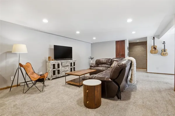 $2,750,000 | 25700 Village Circle, Golden, CO 80401