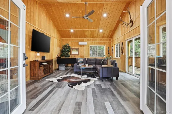 $2,750,000 | 25700 Village Circle, Golden, CO 80401