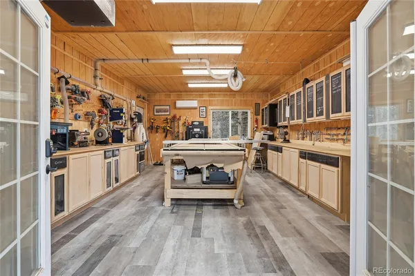 $2,750,000 | 25700 Village Circle, Golden, CO 80401