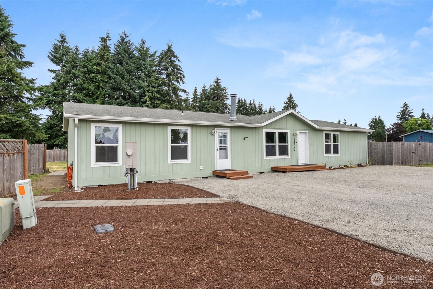 18933 Prairie Street Southwest Rochester, WA 98579 - Photo 3 of 33